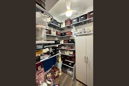 Apartamento à venda com 86m², 2 quartos e sem vaga Apartamento à venda com 86m², 2 quartos e sem vagaÁrea de serviço - quarto