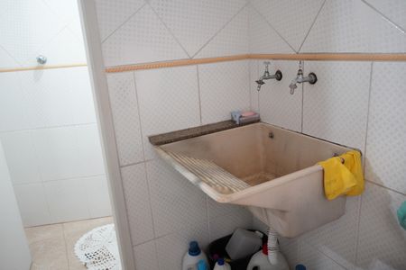 Casa à venda com 125m², 3 quartos e 2 vagasÁrea de Serviço