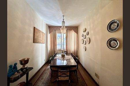 Apartamento à venda com 136m², 3 quartos e sem vagaSala