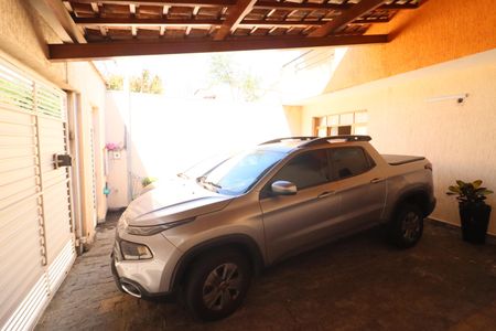 Casa à venda com 125m², 3 quartos e 3 vagasGaragem