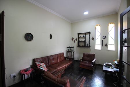 Casa de condomínio à venda com 144m², 3 quartos e 2 vagasSala