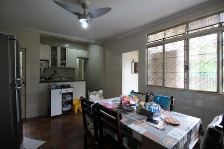 Casa de condomínio à venda com 144m², 3 quartos e 2 vagasCozinha