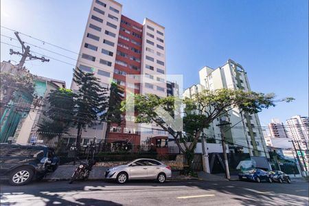 Apartamento para alugar com 75m², 2 quartos e 1 vaga Apartamento para alugar com 75m², 2 quartos e 1 vagaFachada
