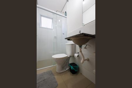 Banheiro de kitnet/studio para alugar com 1 quarto, 29m² em Vila São José, Taubaté