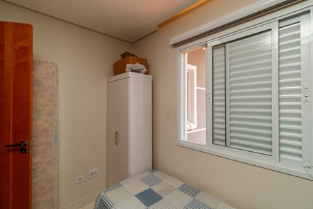 Quarto 2 de apartamento para alugar com 2 quartos, 42m² em Vila Nilo, São Paulo