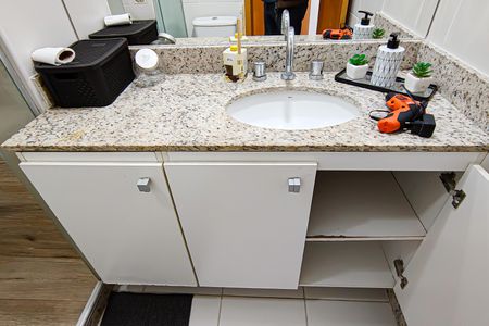 Apartamento à venda com 73m², 3 quartos e 1 vaga Apartamento à venda com 73m², 3 quartos e 1 vagaBanheiro Suíte