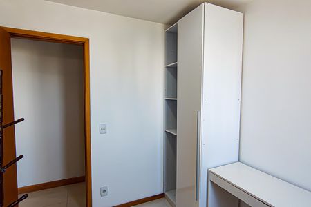 Apartamento à venda com 73m², 3 quartos e 1 vaga Apartamento à venda com 73m², 3 quartos e 1 vagaQuarto 2