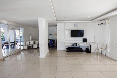 Apartamento à venda com 73m², 3 quartos e 1 vaga Apartamento à venda com 73m², 3 quartos e 1 vagaÁrea comum