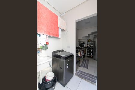 Casa de condomínio à venda com 118m², 3 quartos e 2 vagas Casa de condomínio à venda com 118m², 3 quartos e 2 vagasÁrea de Serviço