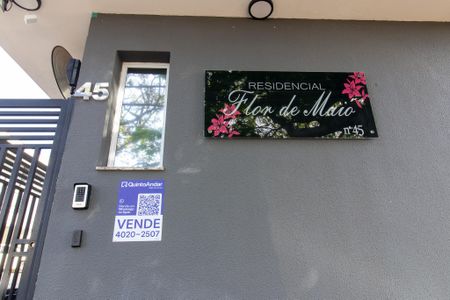 Casa de condomínio à venda com 118m², 3 quartos e 2 vagas Casa de condomínio à venda com 118m², 3 quartos e 2 vagasPlaca