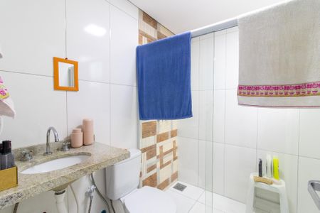 Casa de condomínio à venda com 118m², 3 quartos e 2 vagas Casa de condomínio à venda com 118m², 3 quartos e 2 vagasBanheiro da Suíte 3