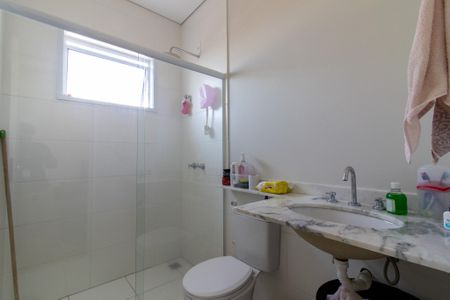 Casa de condomínio à venda com 118m², 3 quartos e 2 vagas Casa de condomínio à venda com 118m², 3 quartos e 2 vagasBanheiro da Suíte 1