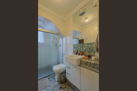 Apartamento à venda com 227m², 4 quartos e 3 vagas Apartamento à venda com 227m², 4 quartos e 3 vagasBanheiro Social