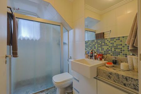 Apartamento à venda com 227m², 4 quartos e 3 vagas Apartamento à venda com 227m², 4 quartos e 3 vagasBanheiro Social