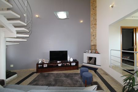 Casa à venda com 280m², 3 quartos e 8 vagasSala 1