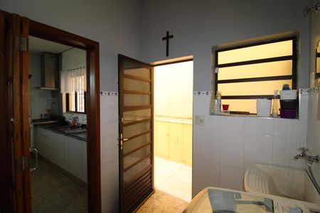 Casa à venda com 280m², 3 quartos e 8 vagasÁrea de Serviço