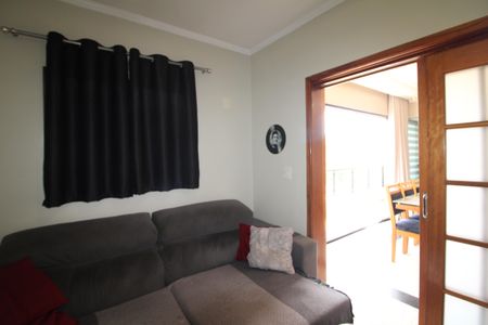 Casa à venda com 280m², 3 quartos e 8 vagasSala 2