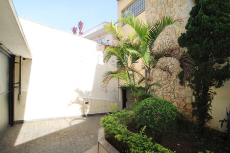 Casa à venda com 280m², 3 quartos e 8 vagasGaragem