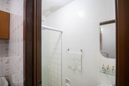 Casa à venda com 170m², 4 quartos e 2 vagas Casa à venda com 170m², 4 quartos e 2 vagasBanheiro 2