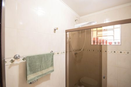 Casa à venda com 170m², 4 quartos e 2 vagas Casa à venda com 170m², 4 quartos e 2 vagasBanheiro 1