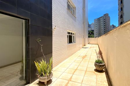 Apartamento à venda com 274m², 4 quartos e 3 vagasVaranda