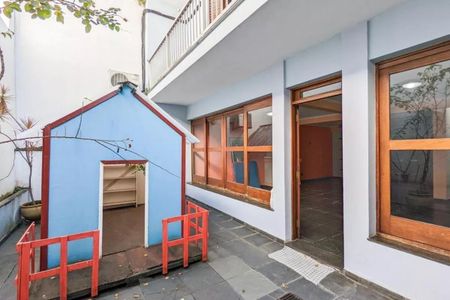 Casa à venda com 270m², 3 quartos e 4 vagas
