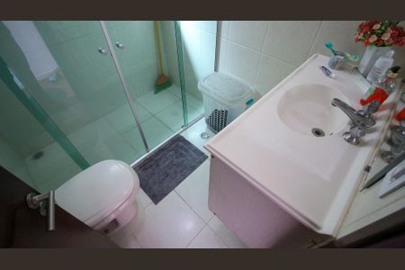 Casa à venda com 265m², 3 quartos e 1 vaga Casa à venda com 265m², 3 quartos e 1 vagaBanheiro da Suíte