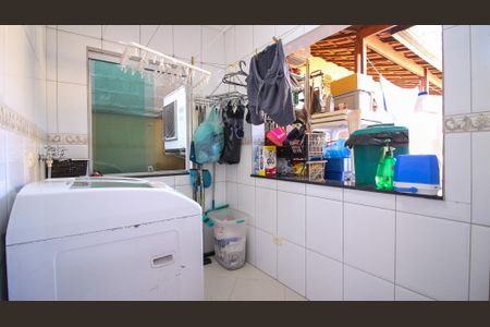 Casa à venda com 265m², 3 quartos e 1 vaga Casa à venda com 265m², 3 quartos e 1 vagaÁrea de Serviço