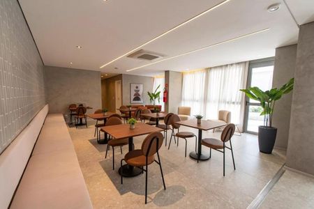 Apartamento à venda com 73m², 2 quartos e 1 vaga Apartamento à venda com 73m², 2 quartos e 1 vagaÁrea comum - Salão de festas