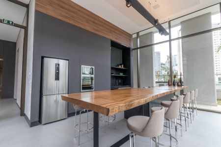 Apartamento à venda com 142m², 4 quartos e 3 vagasÁrea comum - Churrasqueira