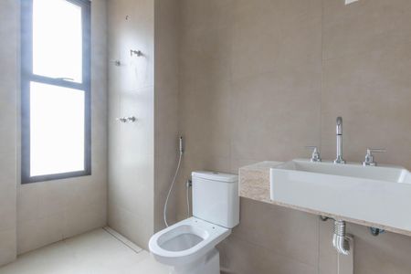 Apartamento à venda com 142m², 4 quartos e 3 vagasBanheiro