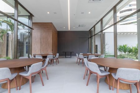 Apartamento à venda com 116m², 3 quartos e sem vagaÁrea comum - Salão de festas