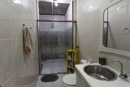 Casa à venda com 132m², 2 quartos e 2 vagas Casa à venda com 132m², 2 quartos e 2 vagasBanheiro