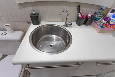 Casa à venda com 132m², 2 quartos e 2 vagas Casa à venda com 132m², 2 quartos e 2 vagasBanheiro