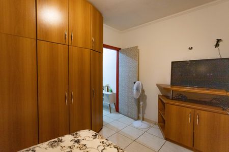 Casa à venda com 132m², 2 quartos e 2 vagas Casa à venda com 132m², 2 quartos e 2 vagasQuarto 2