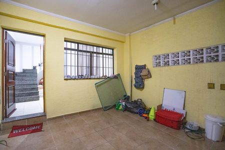 Casa à venda com 132m², 2 quartos e 2 vagas Casa à venda com 132m², 2 quartos e 2 vagasGaragem