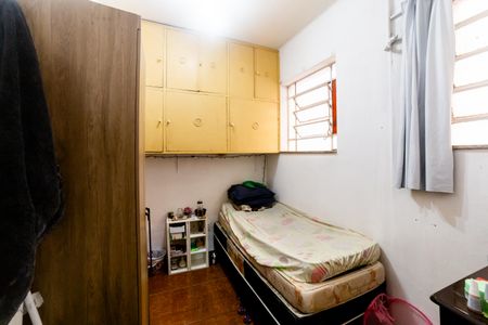 Apartamento à venda com 70m², 4 quartos e sem vaga Apartamento à venda com 70m², 4 quartos e sem vagaQuarto de Serviço