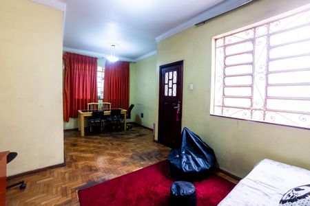 Apartamento à venda com 70m², 4 quartos e sem vaga Apartamento à venda com 70m², 4 quartos e sem vagaSala