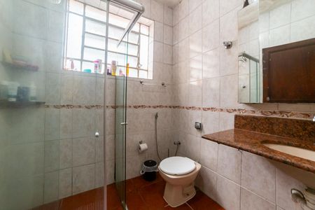 Apartamento à venda com 70m², 4 quartos e sem vaga Apartamento à venda com 70m², 4 quartos e sem vagaBanheiro Social