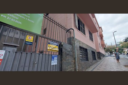 Apartamento à venda com 70m², 4 quartos e sem vaga Apartamento à venda com 70m², 4 quartos e sem vagaPlaca
