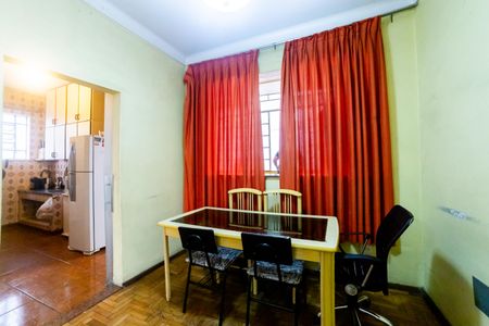 Apartamento à venda com 70m², 4 quartos e sem vaga Apartamento à venda com 70m², 4 quartos e sem vagaSala