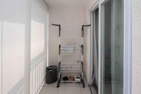 Apartamento à venda com 45m², 2 quartos e sem vaga Apartamento à venda com 45m², 2 quartos e sem vagaVaranda