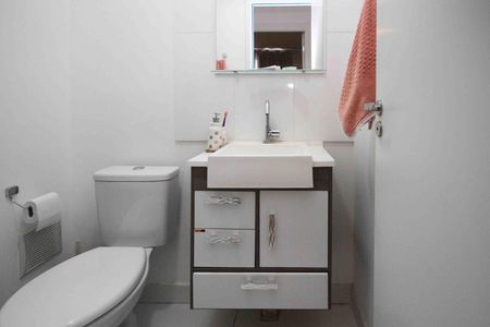 Apartamento à venda com 45m², 2 quartos e sem vaga Apartamento à venda com 45m², 2 quartos e sem vagaBanheiro