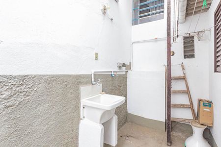 Casa para alugar com 30m², 1 quarto e sem vagaÁrea de Serviço