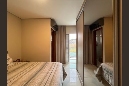 Casa de condomínio à venda com 117m², 2 quartos e 2 vagas Casa de condomínio à venda com 117m², 2 quartos e 2 vagasSuíte 2