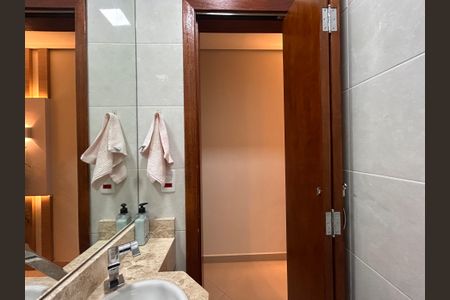 Casa de condomínio à venda com 117m², 2 quartos e 2 vagas Casa de condomínio à venda com 117m², 2 quartos e 2 vagasLavabo da Sala
