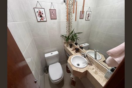 Casa de condomínio à venda com 117m², 2 quartos e 2 vagas Casa de condomínio à venda com 117m², 2 quartos e 2 vagasLavabo da Sala