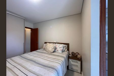 Casa de condomínio à venda com 117m², 2 quartos e 2 vagas Casa de condomínio à venda com 117m², 2 quartos e 2 vagasSuíte 2