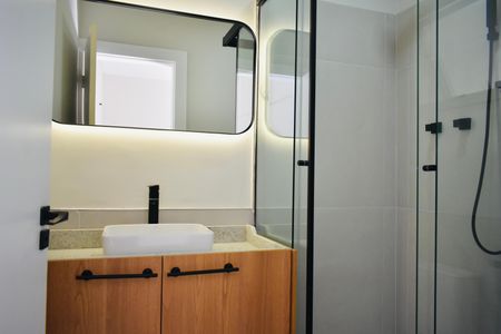 Apartamento à venda com 78m², 2 quartos e 1 vaga Apartamento à venda com 78m², 2 quartos e 1 vagaBanheiro da Suíte 2