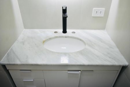 Apartamento à venda com 78m², 2 quartos e 1 vaga Apartamento à venda com 78m², 2 quartos e 1 vagaLavabo